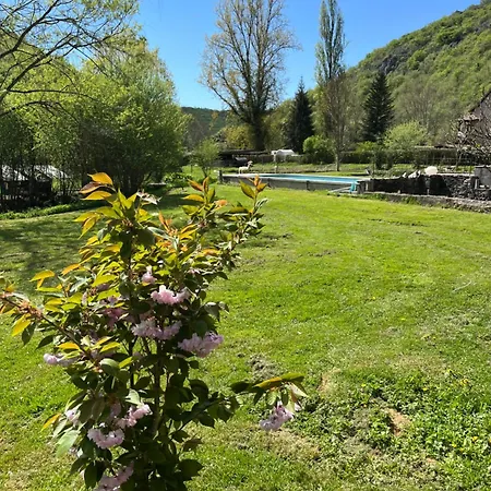 Les Pieds Dans L'eau, Le Blagour