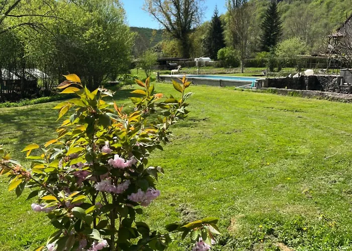 Les Pieds Dans L'eau, Le Blagour