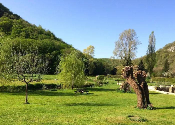Les Pieds Dans L'eau, Le Blagour 度假居 *
