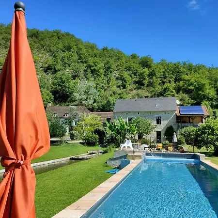 Les Pieds Dans L'eau, Le Blagour Holiday home *